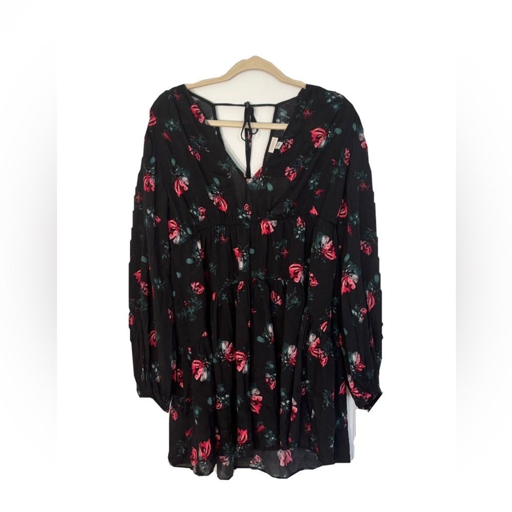 A New Day Black and Red Tie Front 3/4 Sleeve Blouse